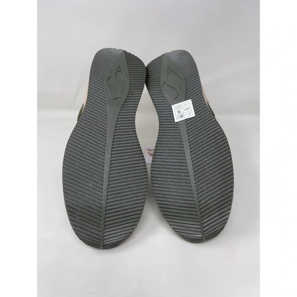 Skechers description street